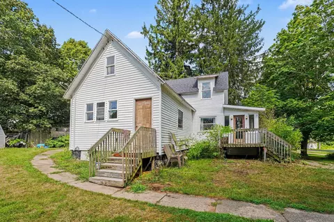 2379 Dumont Lake Rd, Allegan, MI 49010