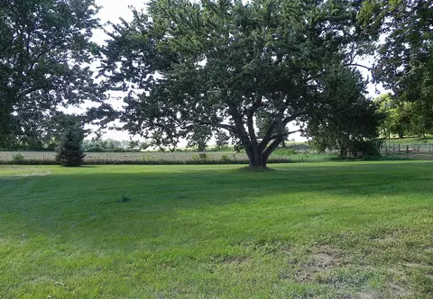 Exterior - 13805 Riverside Dr, Constantine, MI 49042 photo 8 of 12