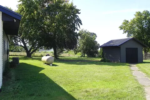 Exterior - 13805 Riverside Dr, Constantine, MI 49042 photo 2 of 12