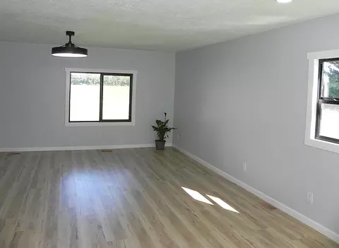 Living - 13805 Riverside Dr, Constantine, MI 49042 photo 2 of 2