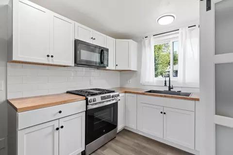 Kitchen - 521 E Morrell St, Otsego, MI 49078 photo 1 of 1