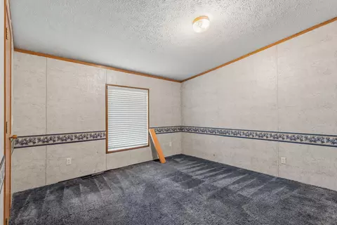 Bedroom - 5810 113th Ave, Pullman, MI 49450 photo 5 of 7