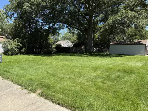 2400 Denmark St, Muskegon, MI 49441