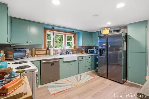 Kitchen - 4393 E 8th St, White Cloud, MI 49349 photo 2 of 8