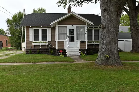 2362 Denmark St, Muskegon, MI 49441