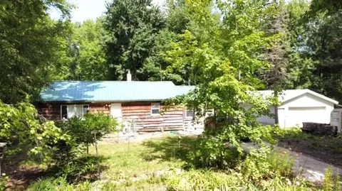 9022 Caberfae Hwy, Manistee, MI 49660