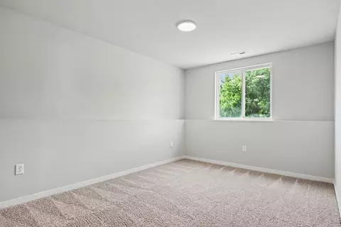 Bedroom - 1206 Pine St, Three Rivers, MI 49093 photo 6 of 10