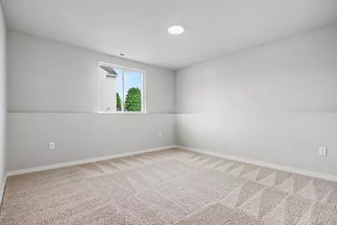Bedroom - 1206 Pine St, Three Rivers, MI 49093 photo 5 of 10