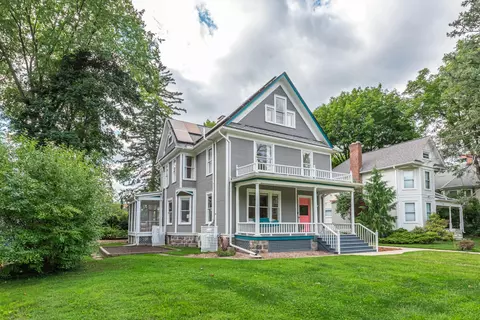 916 Olivia Ave, Ann Arbor, MI 48104