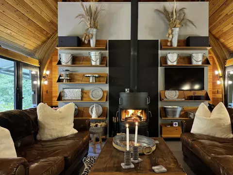 Living - 41 Camp Madron Rd, Buchanan, MI 49107 photo 3 of 4