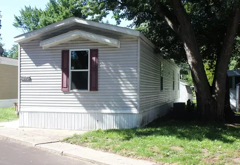4875 Pamela Ave SE, Kentwood, MI 49548