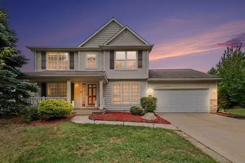 6627 Winter Creek Rd, Norton Shores, MI 49444