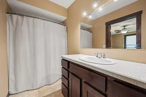 Bath - 4594 SW 14th St, Dorr, MI 49323 photo 1 of 3