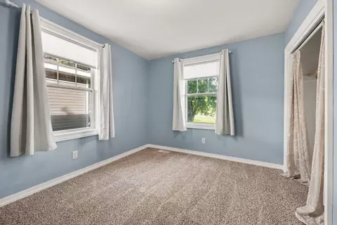 Bedroom - 4594 SW 14th St, Dorr, MI 49323 photo 4 of 5