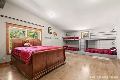 Bedroom - 8872 E Spencer Rd, Crystal, MI 48818 photo 1 of 2