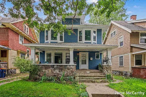 1240 Bemis St SE, Grand Rapids, MI 49506