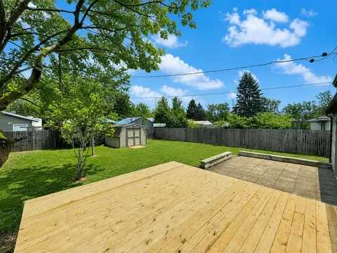 Exterior - 5480 Wellesley Dr, Jackson, MI 49201 photo 6 of 7