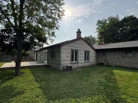 Exterior - 5480 Wellesley Dr, Jackson, MI 49201 photo 5 of 7
