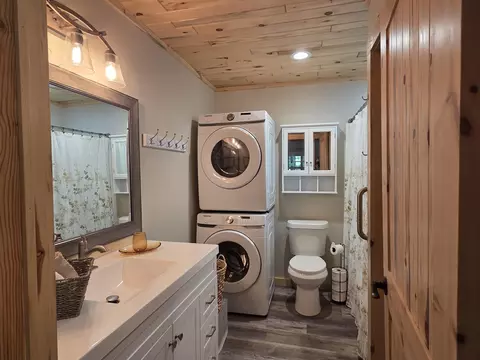 Bath - 7140 S James Rd, Baldwin, MI 49304 photo 1 of 3