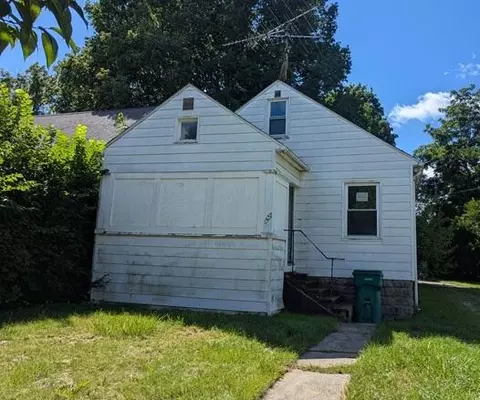 1527 Robertson Ave, Lansing, MI 48915