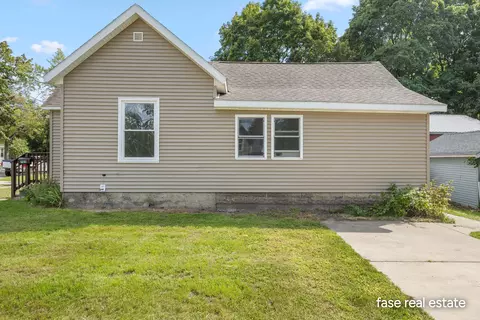 703 Pearl St, Belding, MI 48809 photo 20