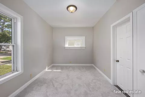 703 Pearl St, Belding, MI 48809 photo 13