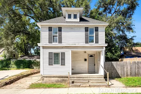 507 Fuller Ave SE, Grand Rapids, MI 49506