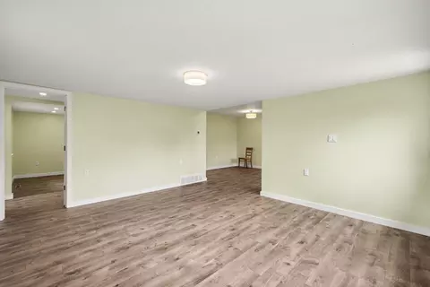Living - 3221 Irene St, Jackson, MI 49202 photo 3 of 3