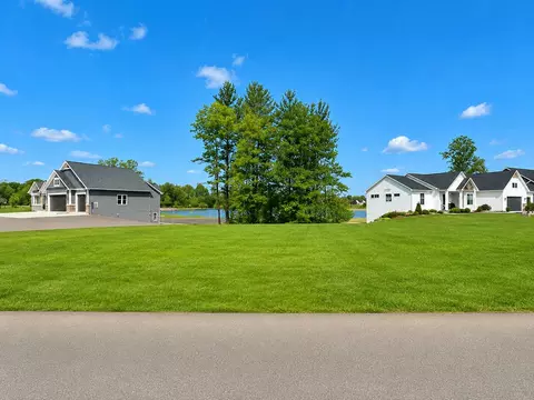 5231 Eagle Pass Dr, Hudsonville, MI 49426