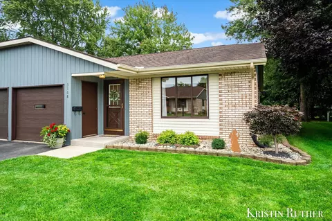 3168 Beechnut Ln, Hudsonville, MI 49426
