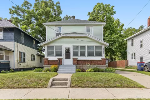 1027 Dallas Ave SE, Grand Rapids, MI 49507