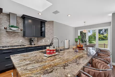 Kitchen - 2619 Mulligan Dr, Jackson, MI 49203 photo 2 of 4