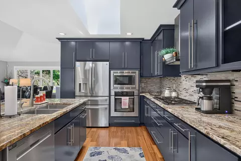 Kitchen - 2619 Mulligan Dr, Jackson, MI 49203 photo 4 of 4