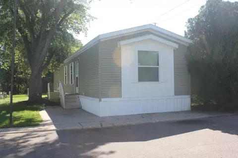 4998 Marlette Ave SE, Kentwood, MI 49548