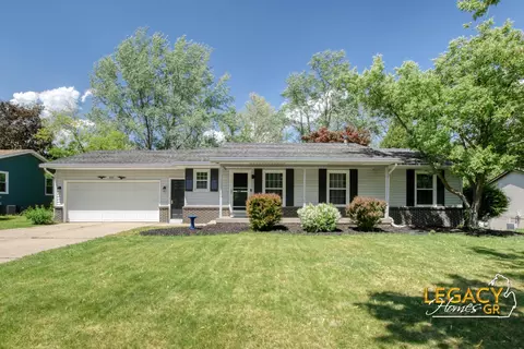 3051 Lantana Ct SE, Kentwood, MI 49512