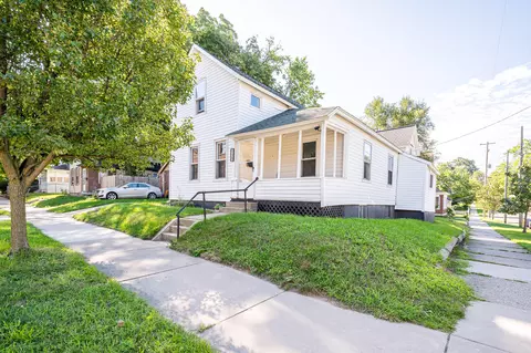 928 Baxter St SE, Grand Rapids, MI 49506