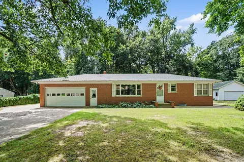 304 Orchard Cir, Gobles, MI 49055