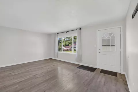 Living - 233 E Clark St, Jackson, MI 49203 photo 1 of 5