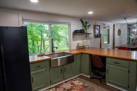 Kitchen - 1192 W Lost Trl, Baldwin, MI 49304 photo 3 of 4