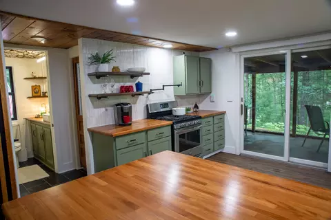 Kitchen - 1192 W Lost Trl, Baldwin, MI 49304 photo 2 of 4