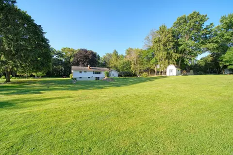 Exterior - 2356 Hatch Rd, Jackson, MI 49201 photo 16 of 16