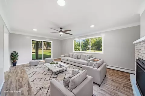 Living - 2356 Hatch Rd, Jackson, MI 49201 photo 2 of 4