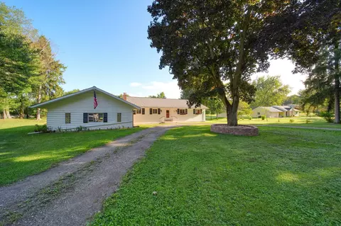 Exterior - 2356 Hatch Rd, Jackson, MI 49201 photo 4 of 16