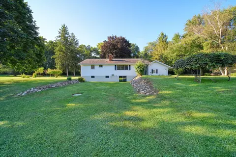 Exterior - 2356 Hatch Rd, Jackson, MI 49201 photo 12 of 16