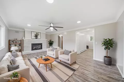 Living - 2356 Hatch Rd, Jackson, MI 49201 photo 1 of 4