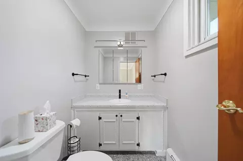 Bath - 2356 Hatch Rd, Jackson, MI 49201 photo 1 of 3