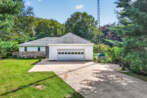 8183 W Cleveland Rd, New Era, MI 49446
