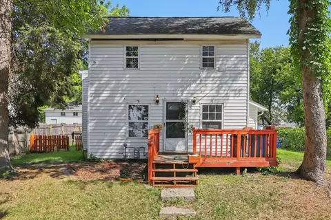 64 Goguac St W, Battle Creek, MI 49015