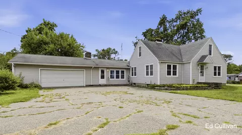2004 101st Ave, Otsego, MI 49078