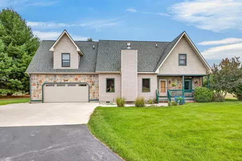 7700 Red Fox Rd #39, Canadian Lakes, MI 49346